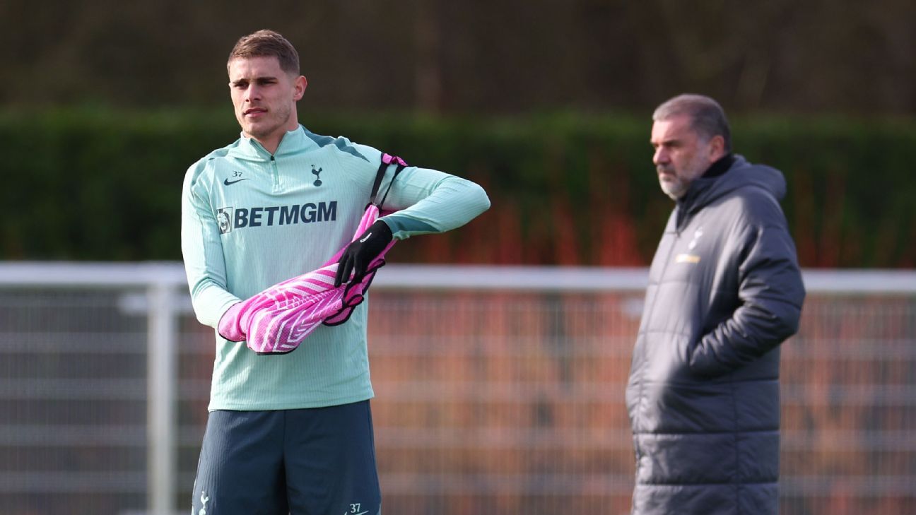 Van de Ven: Spurs vrea să câștige UEL pentru postecoglou