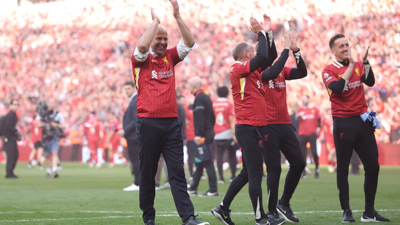 Slot cântă la Klopp după titlul Liverpool Clinch PL