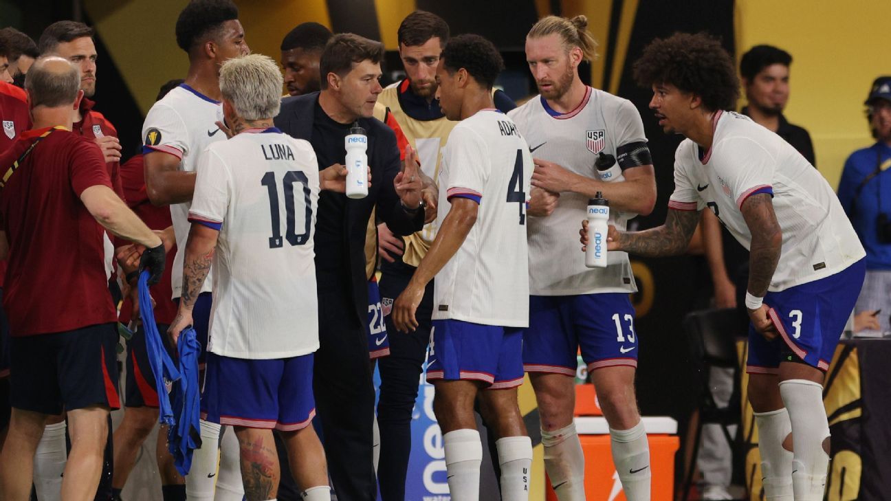 poch-il-saluta-pe-richards-„umil”,-se-asteapta-la-joc-decisiv