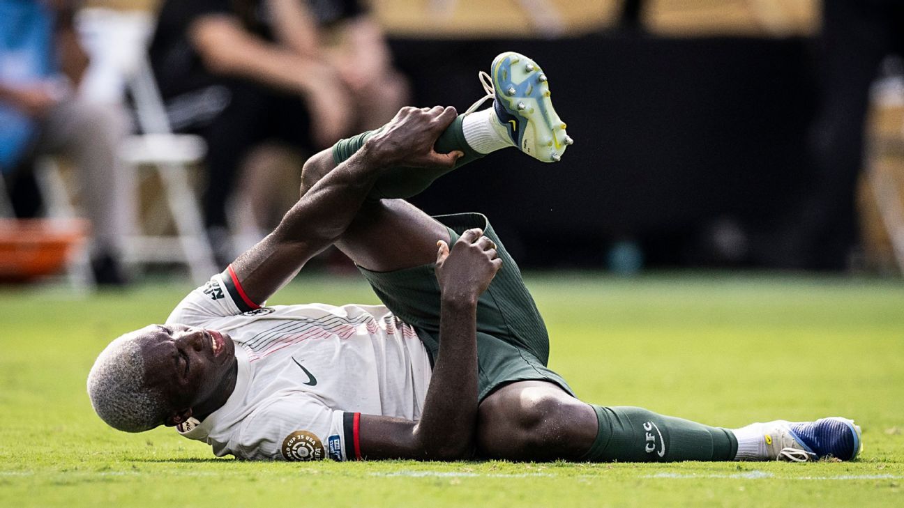 CAICEDO suferă o accidentare târzie a gleznei în Chelsea Win