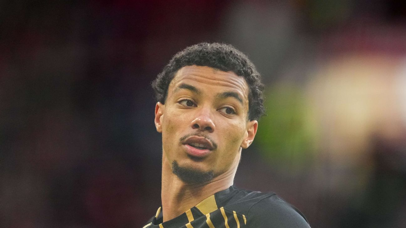 Cum a ajuns Hugo Ekitike la Liverpool și ce primesc
