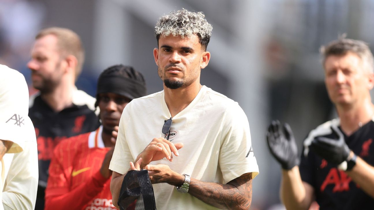 Slot: Luis Díaz a plecat din cauza speculațiilor de transfer