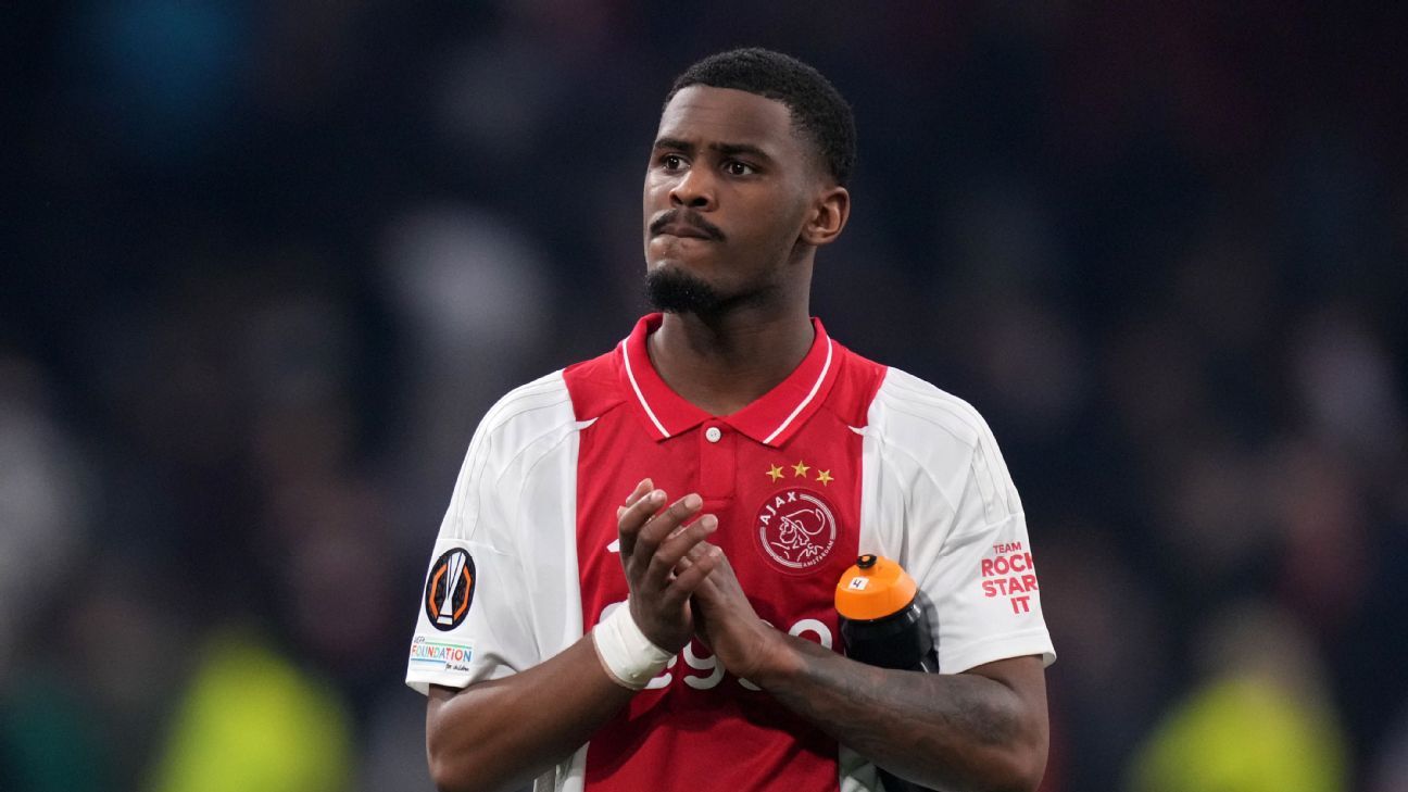 Surse: Chelsea este de acord cu Ajax pentru Hato