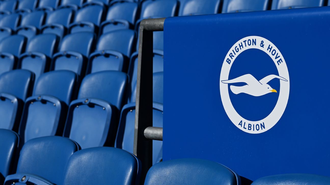 Fanul Brighton moare după ce s -a îmbolnăvit la jocul Fulham