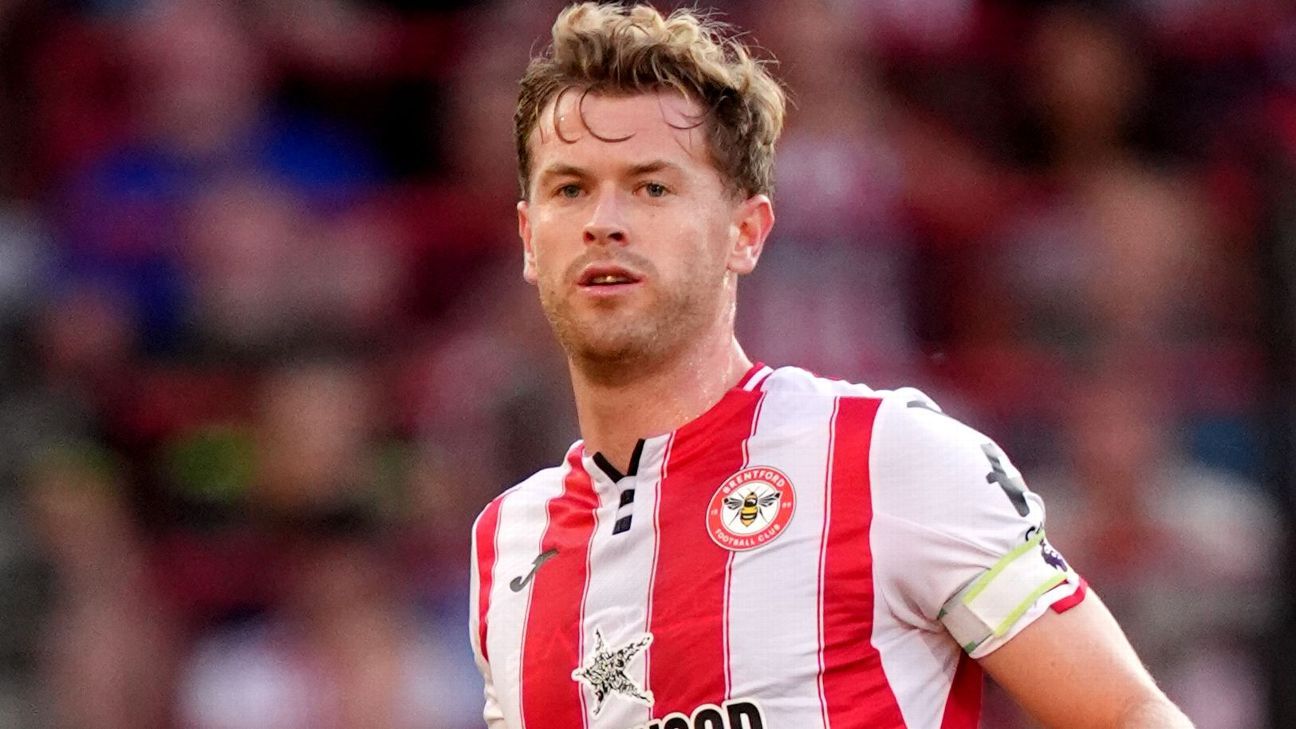 Zvonuri de transfer, știri: Liverpool, Man United, Spurs Eye Brentford Fundaș Collins