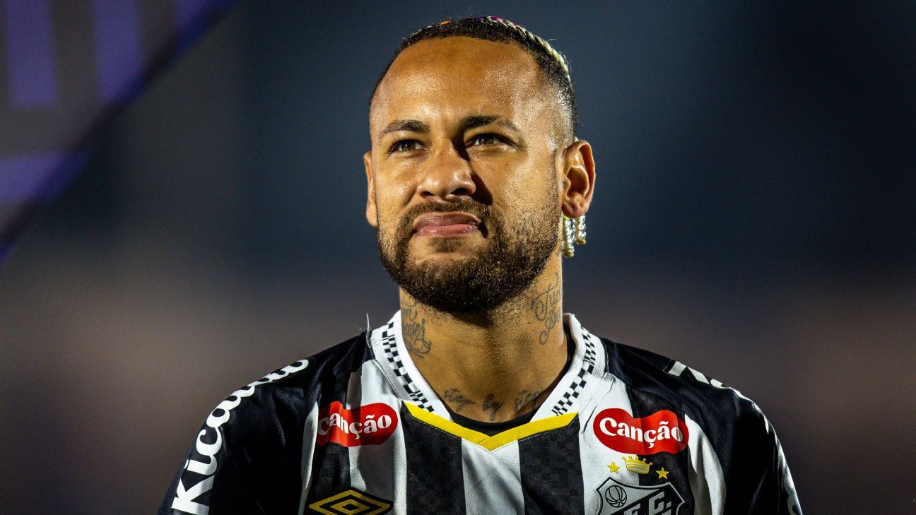 neymar-motive-cu-fani-suparati-la-antrenamentul-santos