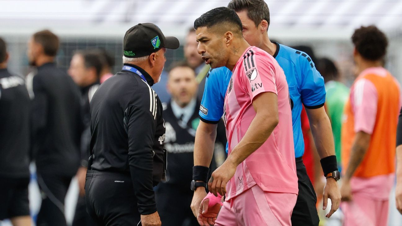 Suárez a interzis 6 jocuri pentru a scuipa personalului rival