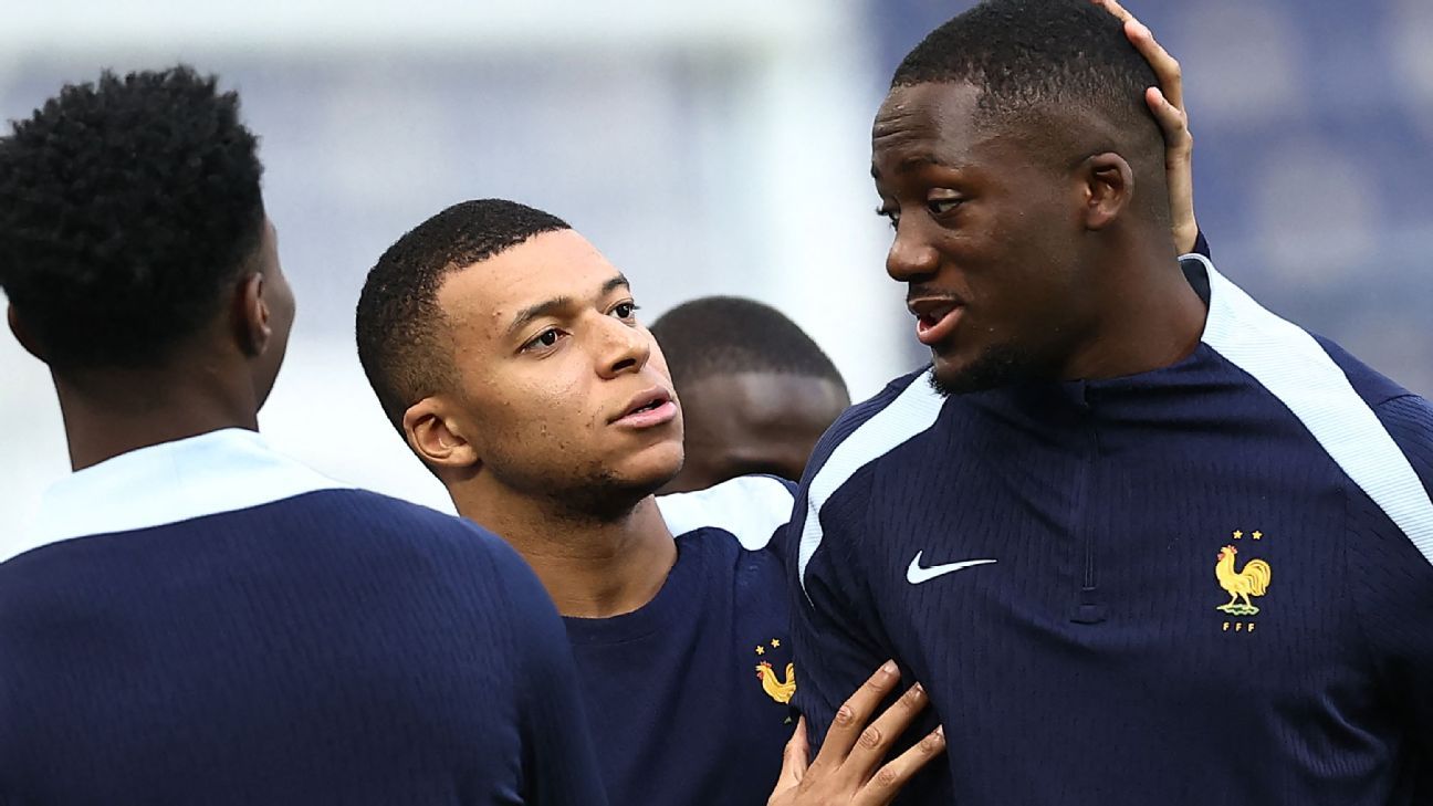 Konaté pe Madrid Talk: Mbappé sună la fiecare 2 ore