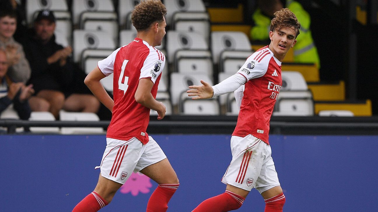 Dowman, în vârstă de 15 ani, înregistrează recordul Arsenal cu obiectivul U21