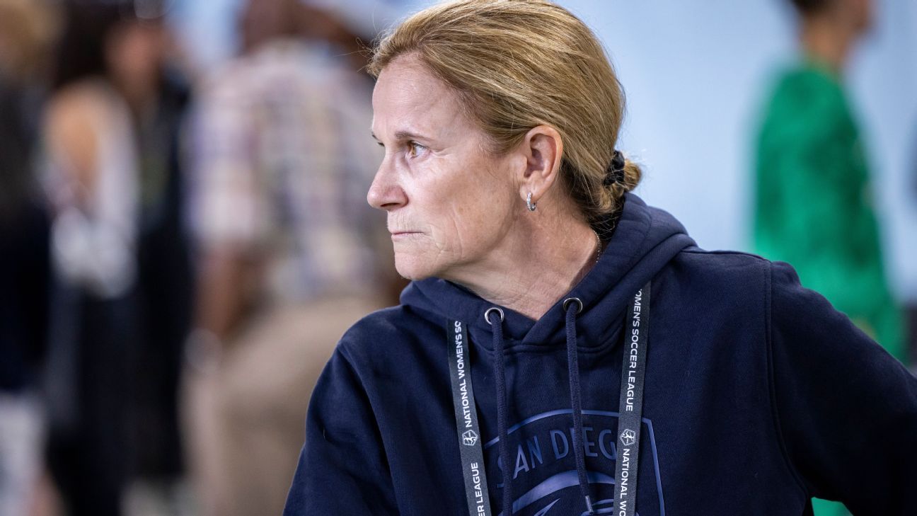 proprietarii-de-valuri-depun-proces-impotriva-fostului-prez-jill-ellis