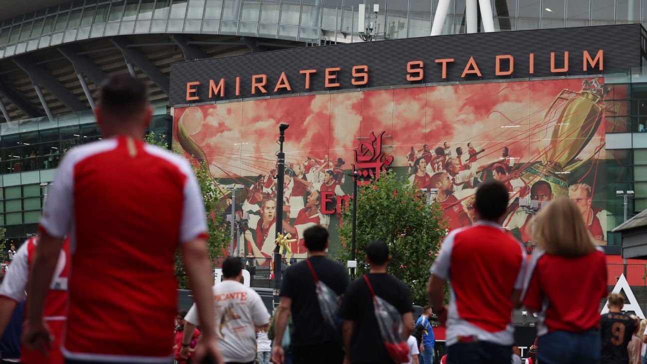 Surse: Arsenal încă speră să extindă Emiratele