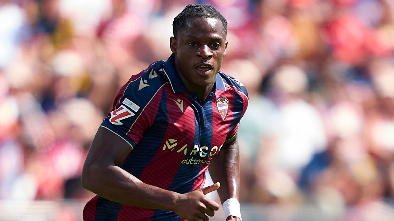 Zvonuri de transfer, știri: Barcelona Eye Etta Eyong ca înlocuitor al Lewandowski