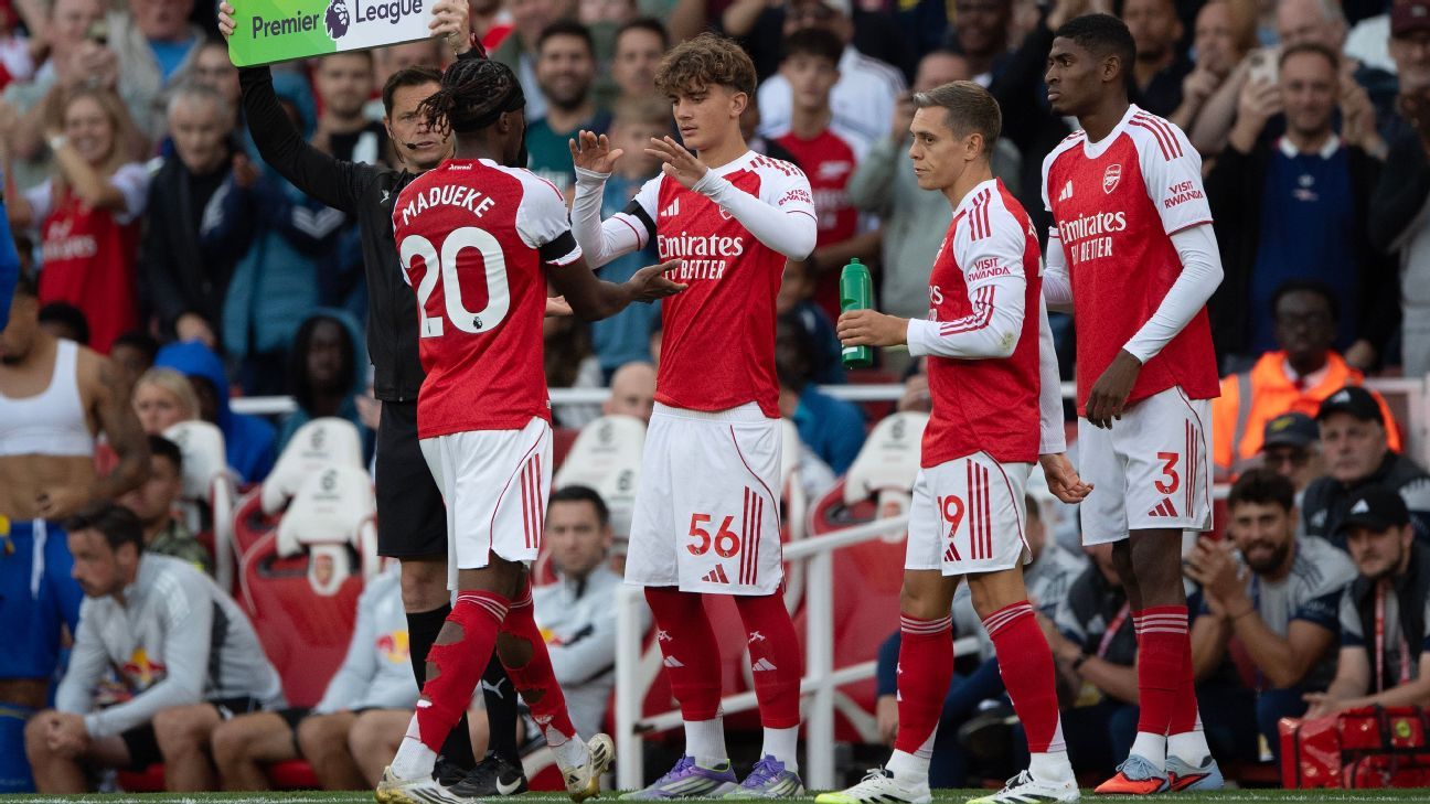 Surse: Arsenal 15 ani Dowman este de acord cu o bursă