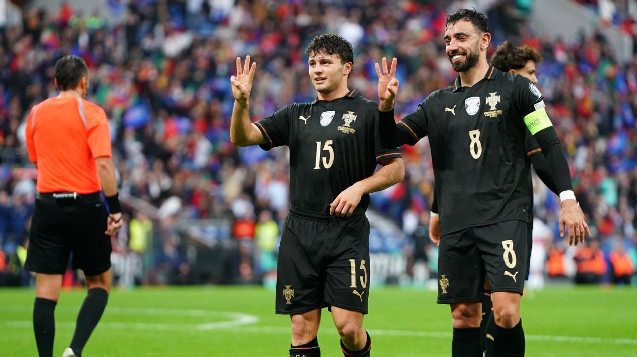 Hat-trick-urile Fernandes, Neves au sigilat locul în Portugalia la WC