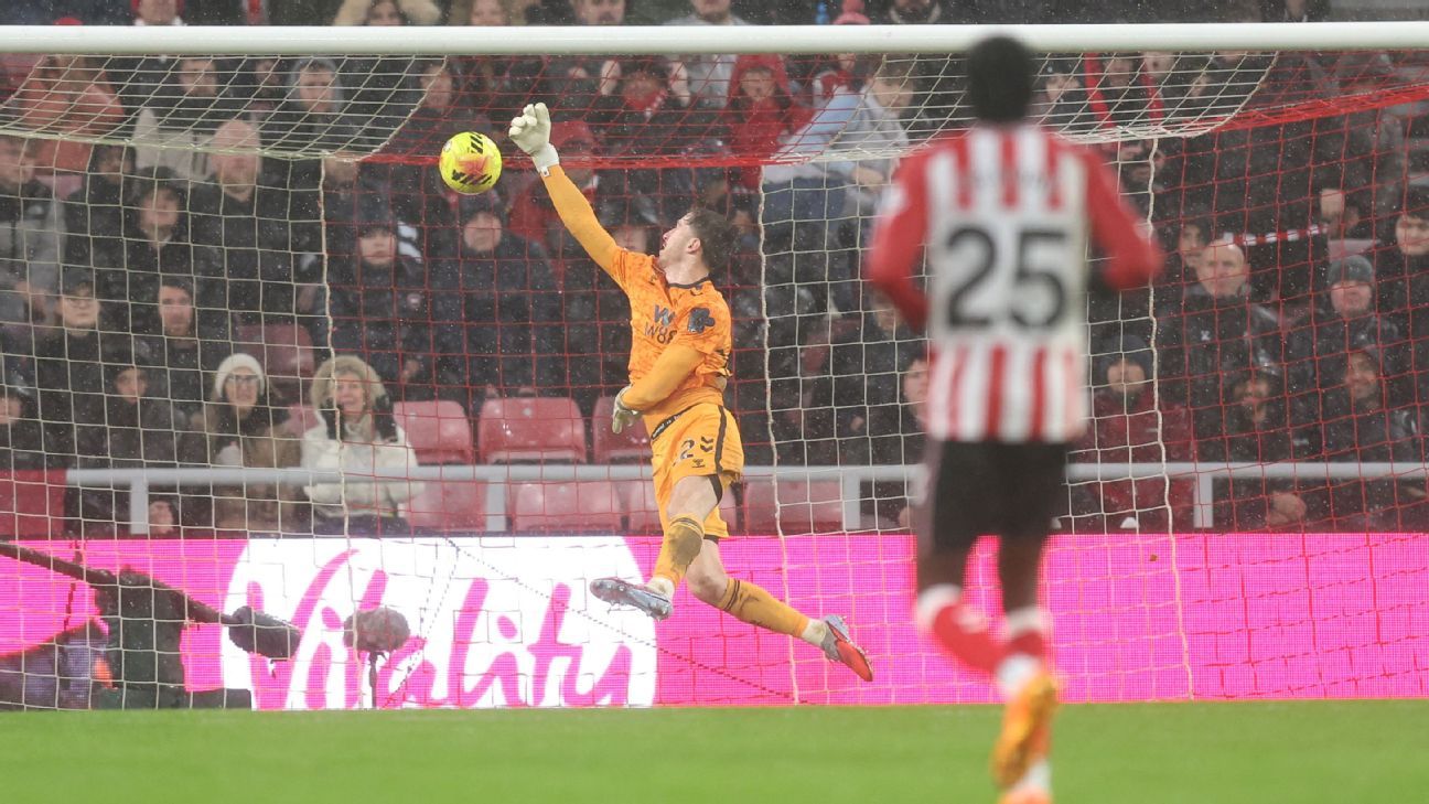 -starul-usmnt-adams-inscrie-de-la-mijlocul-terenului