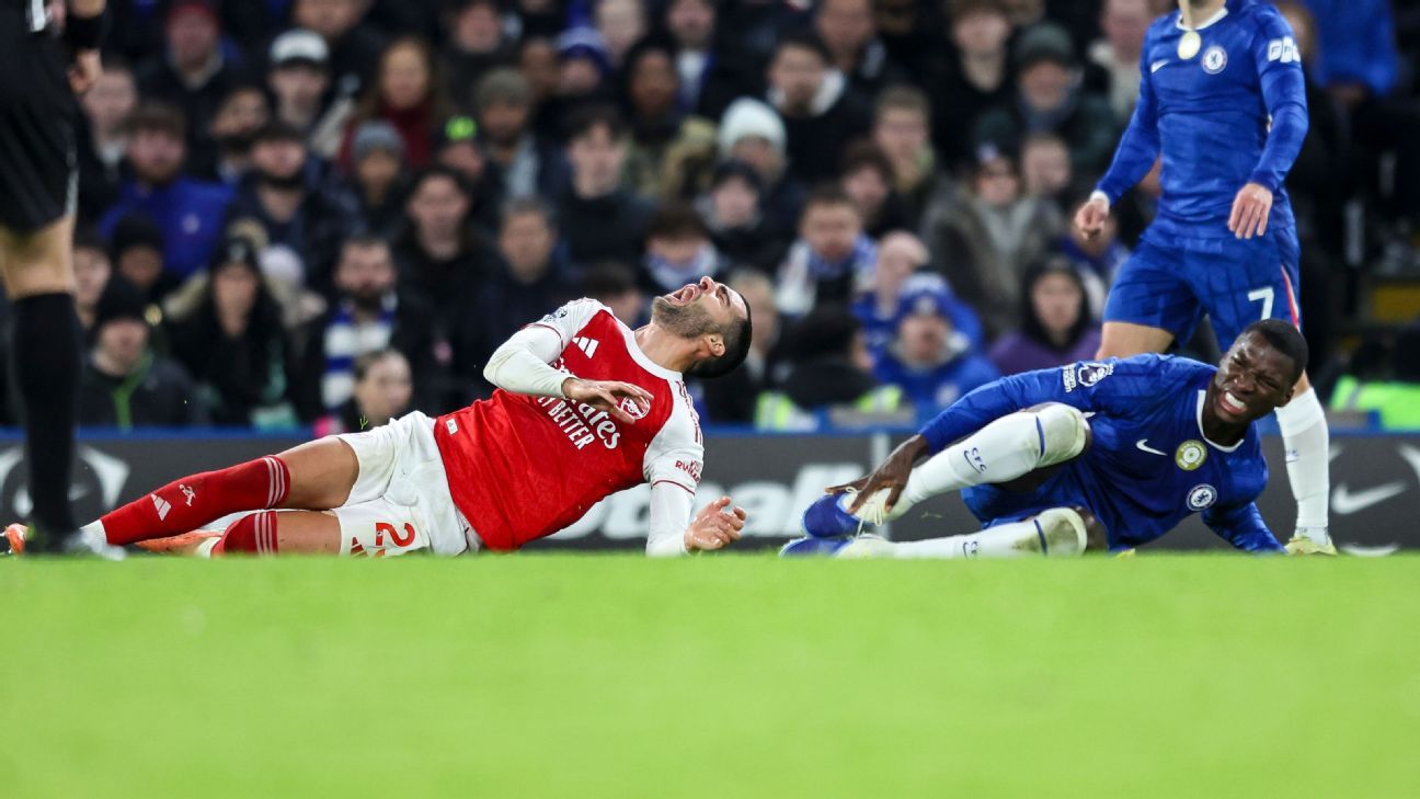 merino-a-calificat-ca-„oribila”-placa-rosie-a-lui-caicedo