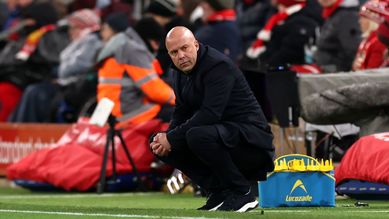 Slot marchează sezonul lui Liverpool o „bătălie constantă”