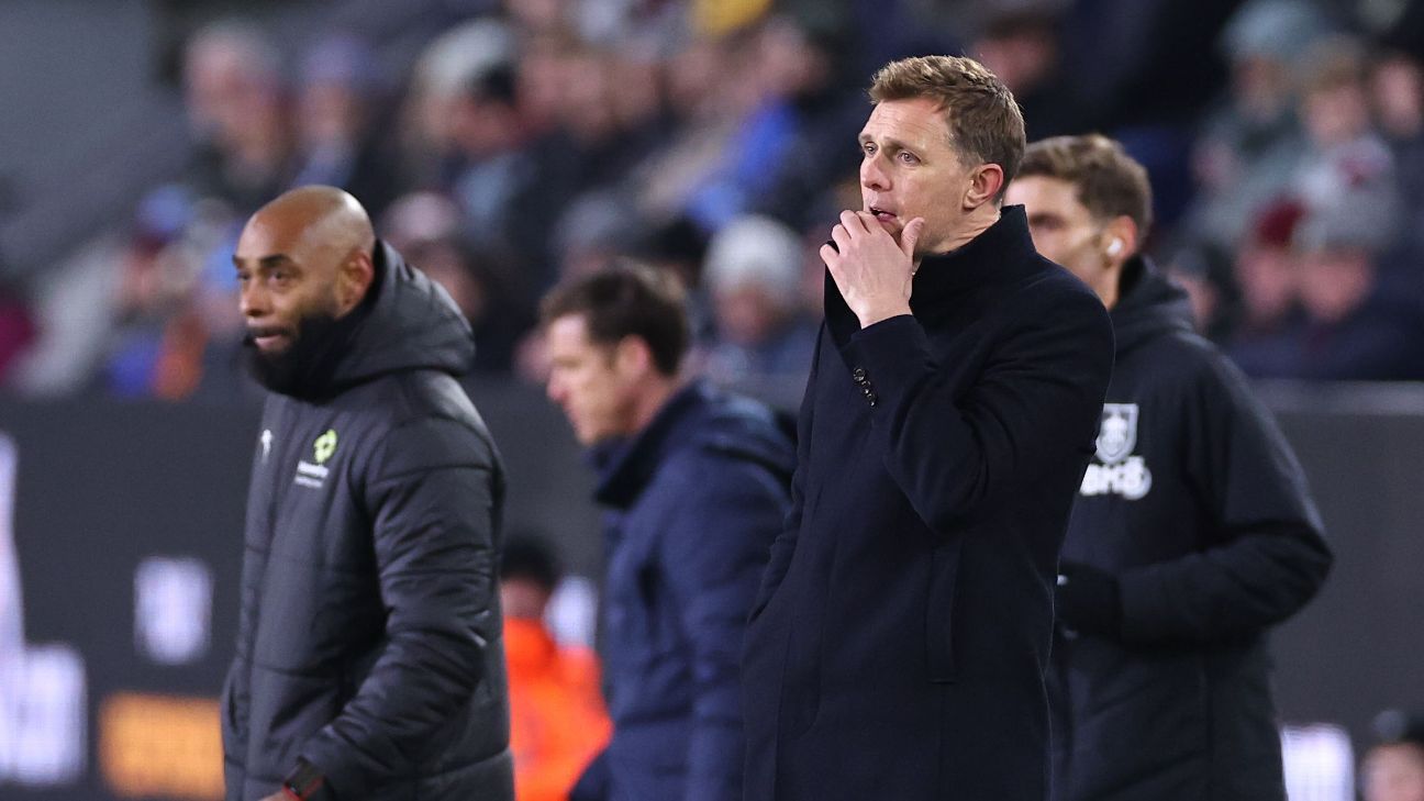 Șeful interimar Fletcher în întuneric din cauza planurilor Man Utd