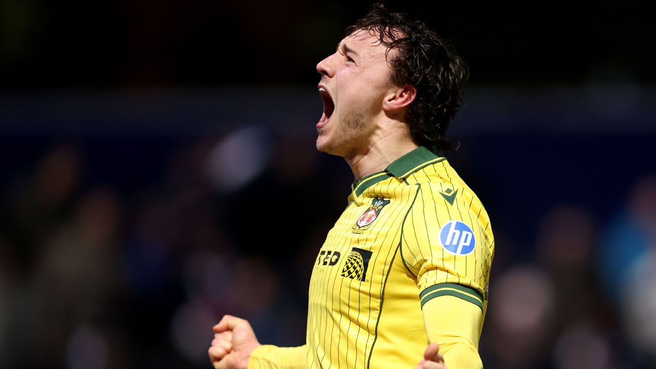 Wrexham trece pe locul playoff cu o victorie dramatică