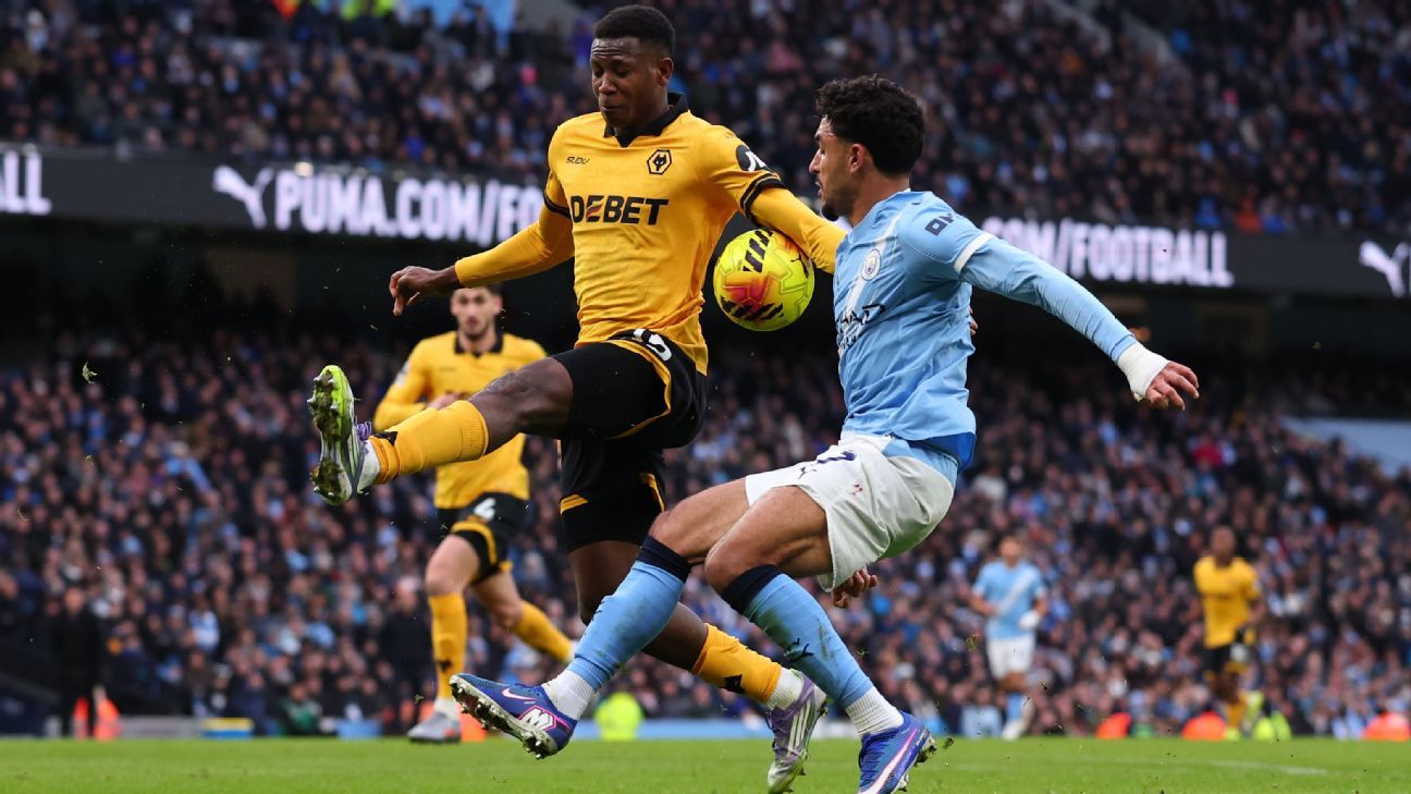 Revizuire VAR: De ce ar fi trebuit să li se acorde penalty Man City vs. Wolves