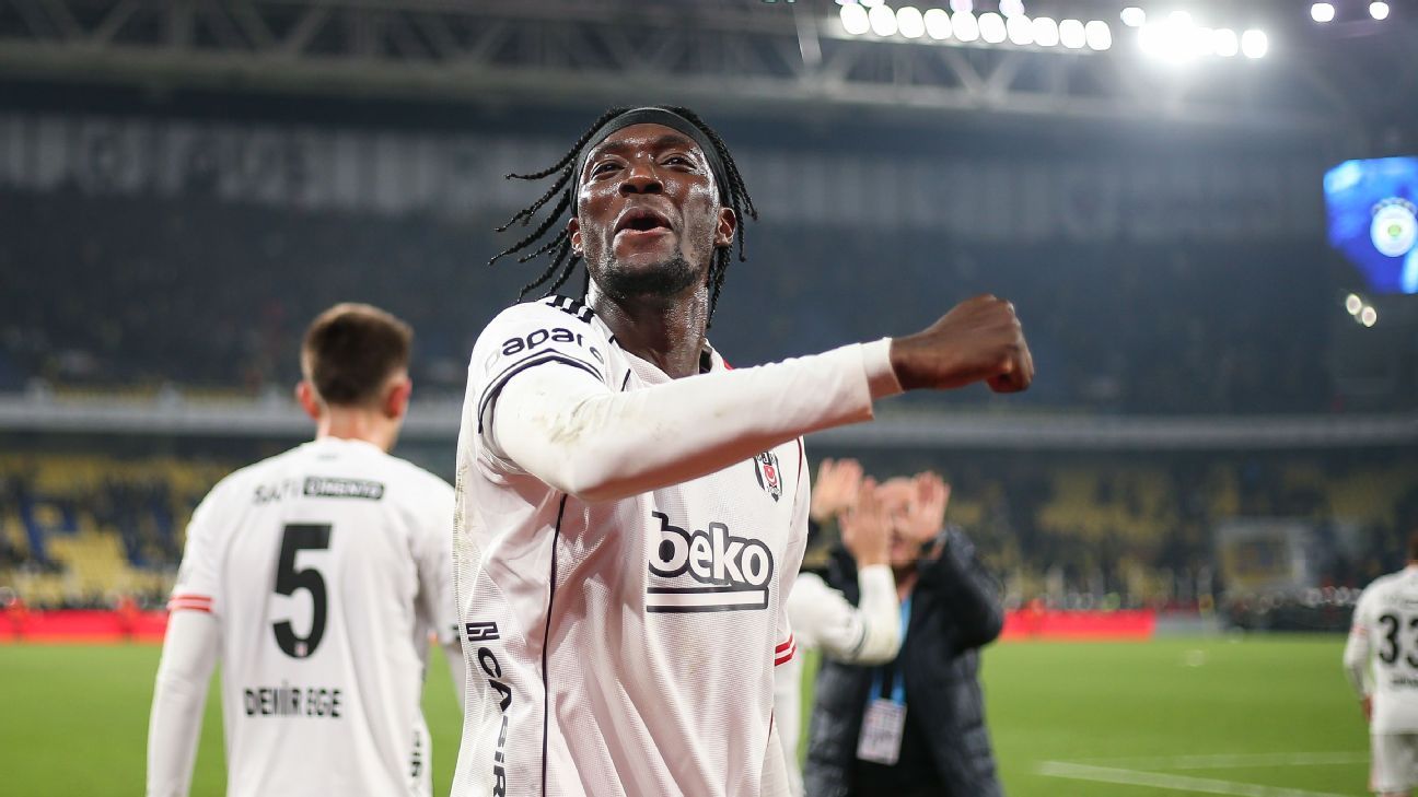 Abraham se alătură Villa la 1 zi după transferul la Besiktas