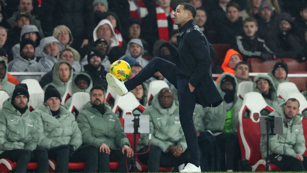 seful-lui-chelsea,-rosenior,-ridica-din-umeri-la-batjocura-online