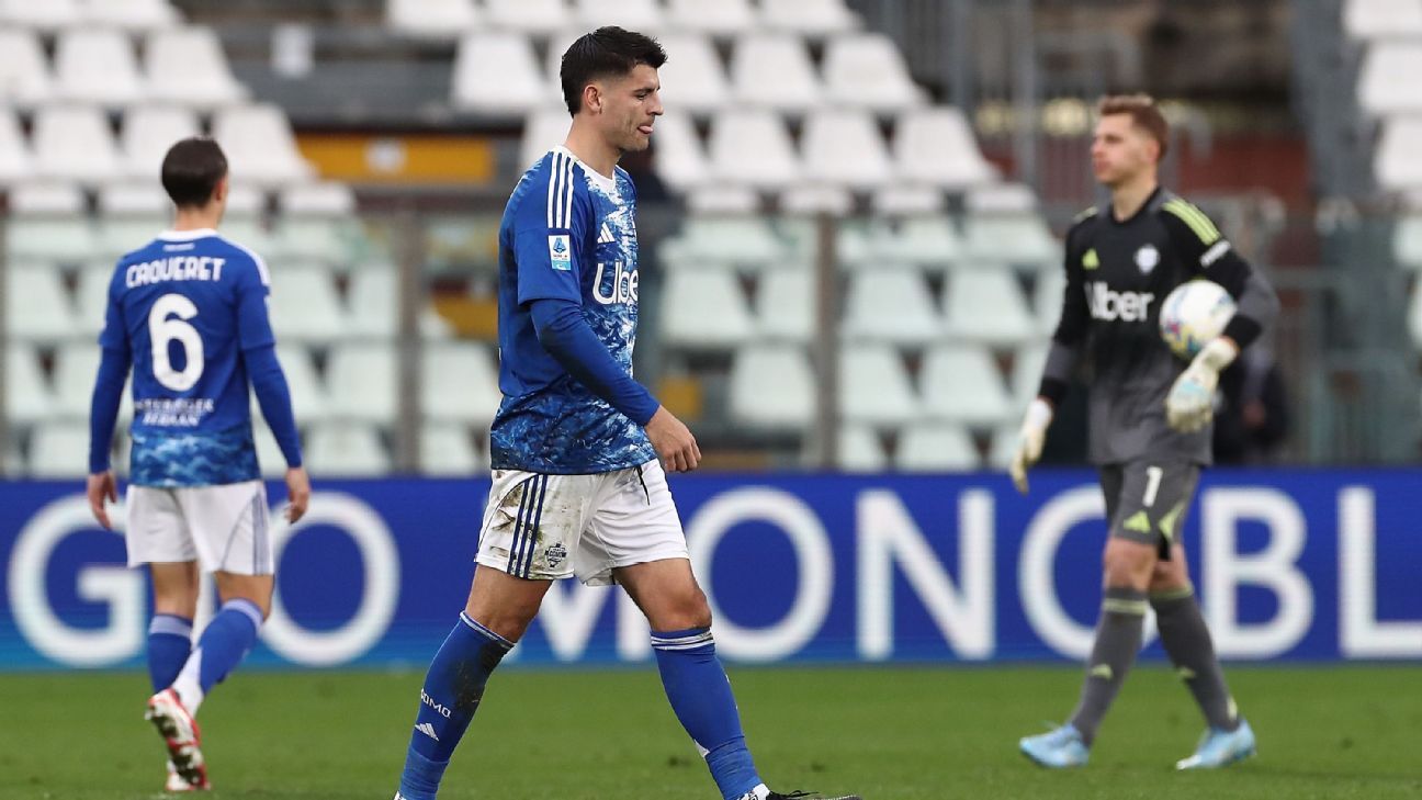 fabregas-il-loveste-pe-propriul-sau-atacant-morata-pentru-rosu